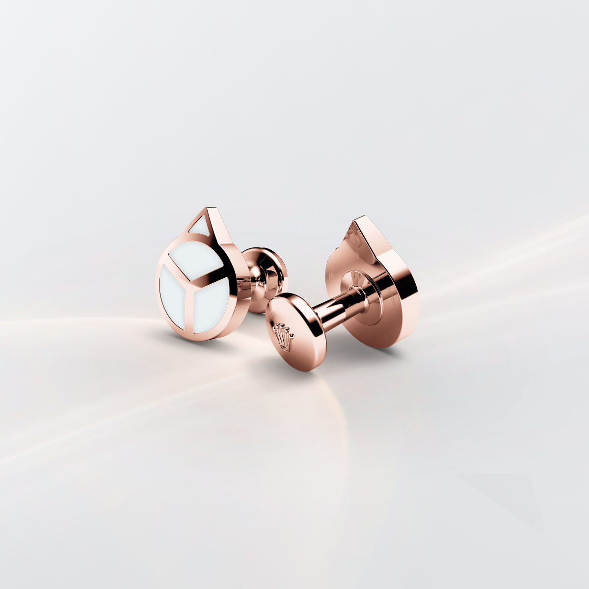 ‘Hand’ cufflinks